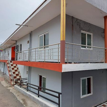 Memmsta Hotels 1510 - Ooty Udagamandalam Exterior photo